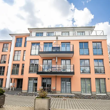 Alte Fischfabrik August 24 Lauterbach (Rugen)